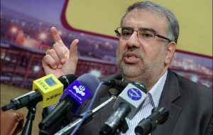 وزیر نفت: تحریم‌ها سبب شد ایران از ۱۰۰ میلیارد دلار درآمد نفتی محروم شود/ به محض برطرف شدن تحریم‌ها، با افزایش تولید نفت خسارت‌ها را جبران می‌کنیم