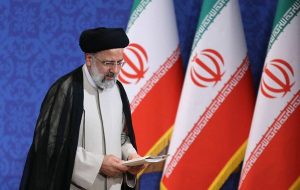 رئیسی در قطر: آمادهایم ایجاد یک صندوقِ سرمایهگذاری مشترک بین اعضای اوپک گازی را با نگاه مثبت بررسی کنیم رئیسی در قطر: آمادهایم ایجاد یک صندوقِ سرمایهگذاری مشترک بین اعضای اوپک گازی را با نگاه مثبت بررسی کنیم