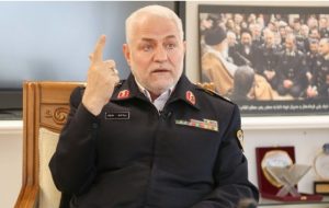 رئیس پلیس راهور: برای رئیس سازمان استاندارد متاسفم؛ من ژنرال سلبریتی نیستم / ما نمی توانیم تحمل کنیم که هر روز خانواده هایمان در ماشین مچاله شوند و بمیرند و سکوت کنیم