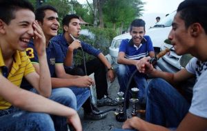 ۱۴ درصد جمعیت بالای ۱۸ سال کشور دخانیات مصرف می‌کنند/ افزایش ۵۷ درصدی زنان در مصرف قلیان