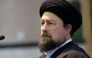 سیدحسن خمینی: امام علی می فرمایند کسی که مانع رفاه مردم می شود را در حلقه مشاورانت قرار نده سیدحسن خمینی: امام علی می فرمایند کسی که مانع رفاه مردم می شود را در حلقه مشاورانت قرار نده