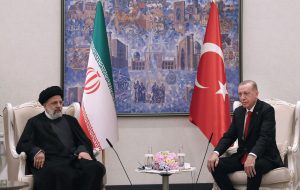 رئیسی در دیدار با اردوغان: حاکمیت ملی و تمامیت ارضی کشور‌ها محترم شمرده شود/ ما با قیم‌مآبی مخالف هستیم/ هرگونه تغییر در مرز‌های بین‌المللی و تاریخی و ژئوپلتیک منطقه غیرقابل قبول است