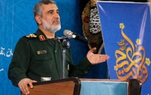 سردار حاجی‌زاده: دشمن را در فاصله بیش از هزار کیلومتری با هوش مصنوعی از پای درآوردیم