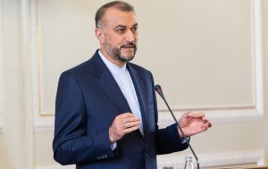 امیرعبداللهیان: ۱۵ دقیقه بعد از ورود مهسا امینی به بیمارستان کسری، دو عنصر امنیتی در آنجا مستقر میشوند و هدایت از همان لحظه شروع میشود/ هیچ اتفاق خاصی در ایران رخ نداده؛ در فضای مجازی بزرگنمایی کرده اند/ قطعا به دنبال توافق هستیم؛ به نشانه حسن نیت یک جاسوس را هم آزاد کردیم/ طرف غربی به دنبال این است که با به هم ریختگی اوضاع در ایران ما را وادار کند تا در میز مذاکره به آنها امتیاز بدهیم امیرعبداللهیان: ۱۵ دقیقه بعد از ورود مهسا امینی به بیمارستان کسری، دو عنصر امنیتی در آنجا مستقر میشوند و هدایت از همان لحظه شروع میشود/ هیچ اتفاق خاصی در ایران رخ نداده؛ در فضای مجازی بزرگنمایی کرده اند/ قطعا به دنبال توافق هستیم؛ به نشانه حسن نیت یک جاسوس را هم آزاد کردیم/ طرف غربی به دنبال این است که با به هم ریختگی اوضاع در ایران ما را وادار کند تا در میز مذاکره به آنها امتیاز بدهیم
