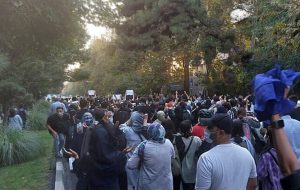 دستیار وزیر اطلاعات: سرویس‌های جاسوسی و منافقین مستقیما اغتشاشگران را سازماندهی می‌کردند/ با پرداخت هزینه های سنگین، اراذل و اوباش را به صحنه آوردند