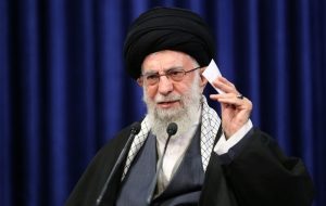 مقام معظم رهبری: نقشه سیاسی دنیا در حال تغییر است/ نهال جمهوری اسلامی امروز به یک درخت تناور تبدیل شده است؛ غلط میکند فکر کندن آن را هم کسی بکند مقام معظم رهبری: نقشه سیاسی دنیا در حال تغییر است/ نهال جمهوری اسلامی امروز به یک درخت تناور تبدیل شده است؛ غلط میکند فکر کندن آن را هم کسی بکند