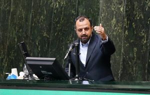 وزیر اقتصاد: فروش اموال مازاد بانک‌ها را ویژه دنبال می‌کنیم/ مدیران سرپیچ از دستور برکنار می‌شوند