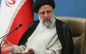 رئیسی: پرداخت حقوق کارکنان دولت در سال آینده براساس میزان بهرهوری و کیفیت کار صورت گیرد رئیسی: پرداخت حقوق کارکنان دولت در سال آینده براساس میزان بهرهوری و کیفیت کار صورت گیرد