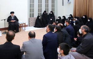 رهبر انقلاب: بزرگداشت آقای مصباح یکی از واجبات حوزه و روحانیّت و همه است/ آقای مصباح خصوصیّات منحصربهفردی داشتند؛ من در مجموعه فضلای برجستهی قم، جامع این خصوصیّات را در کسی مثل ایشان مشاهده نمیکنم/ سخنرانیهای ایشان را مینشستم پای تلویزیون گوش میکردم/ الحمدلله صدا و سیما نسبت به کارهای ایشان گرایش خوبی دارد رهبر انقلاب: بزرگداشت آقای مصباح یکی از واجبات حوزه و روحانیّت و همه است/ آقای مصباح خصوصیّات منحصربهفردی داشتند؛ من در مجموعه فضلای برجستهی قم، جامع این خصوصیّات را در کسی مثل ایشان مشاهده نمیکنم/ سخنرانیهای ایشان را مینشستم پای تلویزیون گوش میکردم/ الحمدلله صدا و سیما نسبت به کارهای ایشان گرایش خوبی دارد