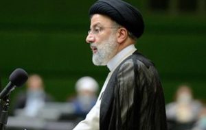 رئیسی: وعده دولت برای ایجاد یک میلیون اشتغال محقق شده/ وضعیت ارز، سکه و گرانی ها در کشور کاهشی خواهد شد/ هنگام تصویب قانون برای اجرای کالابرگ الکترونیک، زیرساخت های آن فراهم نبود و مجلس نیز در جریان بود