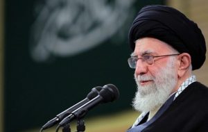 رهبر انقلاب: بعثت پیامبر گنجینههایی دارد که میتواند سعادت بشر را در همین زندگی دنیا تأمین کند رهبر انقلاب: بعثت پیامبر گنجینههایی دارد که میتواند سعادت بشر را در همین زندگی دنیا تأمین کند