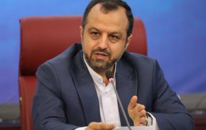 وزیر اقتصاد: رشد اقتصادی ایران در سال آینده ۲.۵ درصد پیش بینی شده/ شیب نمودار بیکاری در حال کاهش است/ پرداخت تسهیلات بیش از اندازه تورم‌زا خواهد بود