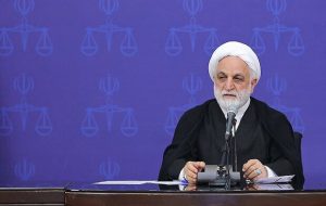 رئیس قوه قضاییه: یکی از مواردی که دشمن به آن امید بسته و برای آن محاسبه کرده، مشکلات معیشتی است/ همه به دولت در حوزه رفع مسائل اقتصادی و معیشتی مردم کمک کنند