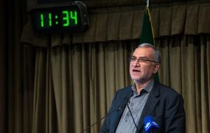 وزیر بهداشت: تجویز دارو در ایران بیش از ۲ برابر استاندارد جهانی است