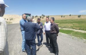 مدیرکل راه و شهرسازی استان ایلام خبر داد: آسفالت جاده چشمه چاهی- سفیدخانی آغاز شد مدیرکل راه و شهرسازی استان ایلام خبر داد: آسفالت جاده چشمه چاهی- سفیدخانی آغاز شد