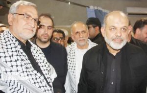 وزیر بهداشت از خدمات رسانی ۱۲ بالگرد درمانی در مرزهای کشور به زائران اربعین خبر داد وزیر بهداشت از خدمات رسانی ۱۲ بالگرد درمانی در مرزهای کشور به زائران اربعین خبر داد