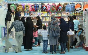 معاون نظارت و بازرسی سازمان صمت از اجرای طرح نظارتی ویژه بازگشایی مدارس در ایلام خبر داد معاون نظارت و بازرسی سازمان صمت از اجرای طرح نظارتی ویژه بازگشایی مدارس در ایلام خبر داد