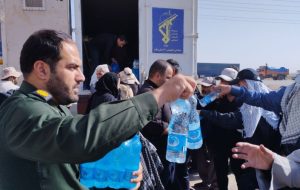 فرمانده سپاه امیرالمومنین (ع) ایلام از تداوم خدمات رسانی سپاه به زائران اربعین در مرز مهران خبر داد فرمانده سپاه امیرالمومنین (ع) ایلام از تداوم خدمات رسانی سپاه به زائران اربعین در مرز مهران خبر داد