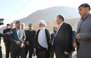 استاندار ایلام در بازدید از سد سیکان از پیشرفت ۲۳ درصدی این سد خبر داد استاندار ایلام در بازدید از سد سیکان از پیشرفت ۲۳ درصدی این سد خبر داد