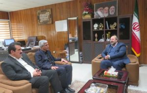 معاون هماهنگی امور اقتصادی استاندار ایلام: هلدینگهای بانک ملی در استان ایلام سرمایهگذاری کنند معاون هماهنگی امور اقتصادی استاندار ایلام: هلدینگهای بانک ملی در استان ایلام سرمایهگذاری کنند