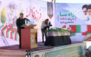 سردار شاکرمی در مراسم تشیع و تدفین شهید گمنام؛ شهدای گمنام ضامن عزت و اقتدار ایران اسلامی هستند سردار شاکرمی در مراسم تشیع و تدفین شهید گمنام؛ شهدای گمنام ضامن عزت و اقتدار ایران اسلامی هستند