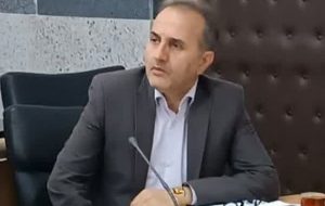 مدیرکل دامپزشکی استان ایلام: نقل و انتقال دام زنده بدون گواهی حمل بهداشتی غیرمجاز و با متخلفان برخورد قانونی صورت میگیرد مدیرکل دامپزشکی استان ایلام: نقل و انتقال دام زنده بدون گواهی حمل بهداشتی غیرمجاز و با متخلفان برخورد قانونی صورت میگیرد