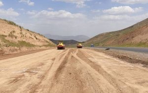 مدیرکل راه و شهرسازی استان ایلام: ۱۲کیلومتر از مسیر چم سرخ-حاضرمیل دهلران اجرایی شد مدیرکل راه و شهرسازی استان ایلام: ۱۲کیلومتر از مسیر چم سرخ-حاضرمیل دهلران اجرایی شد
