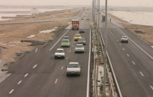 مدیرکل راهداری و حمل و نقل جاده ای ایلام خبر داد: ۱۰ سامانه ثبت تخلفات عبور و مرور در محورهای شریانی ایلام راه اندازی شد مدیرکل راهداری و حمل و نقل جاده ای ایلام خبر داد: ۱۰ سامانه ثبت تخلفات عبور و مرور در محورهای شریانی ایلام راه اندازی شد