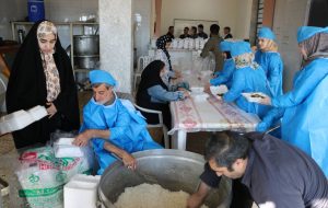 ماه رمضان علاوه بر توزیع غذای گرم، بیش از ۳۰ هزار بسته معیشتی برای خانوادههای تحت پوشش توزیع خواهد شد ماه رمضان علاوه بر توزیع غذای گرم، بیش از ۳۰ هزار بسته معیشتی برای خانوادههای تحت پوشش توزیع خواهد شد