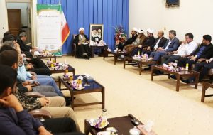 با حضور نماینده ولی فقیه در استان صورت گرفت؛ تجلیل از فعالان و عوامل برگزار کننده محفل قرآنی در ایلام با حضور نماینده ولی فقیه در استان صورت گرفت؛ تجلیل از فعالان و عوامل برگزار کننده محفل قرآنی در ایلام