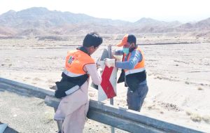 مدیرکل راهداری و حمل و نقل جاده‌ای استان خبر داد: ۲ هزار تابلو و علائم ایمنی کامپوزیتی در راه‌های ایلام نصب می‌شود