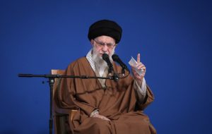 رهبر انقلاب: تصور نیابتی بودن مقاومت، اشتباه بزرگ غرب است رهبر انقلاب: تصور نیابتی بودن مقاومت، اشتباه بزرگ غرب است
