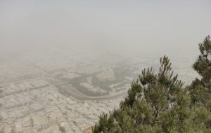 کارشناس پیش‌بینی هواشناسی ایلام تاکید کرد: گرد و غبار دست از سر ایلام برنمی‌دارد