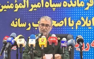 فرمانده سپاه ایلام تاکید کرد: نقش و مسئولیت رسانه‌ها، امروز کمتر از رزمندگان دوران دفاع مقدس نیست