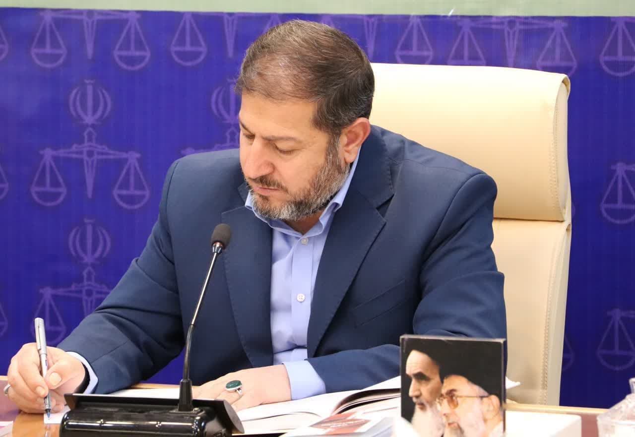 رئیس‌کل دادگستری ایلام: با مسببان اخلال در حمل‌ونقل عمومی و تخریب کامیون‌ها برخورد قانونی خواهد شد
