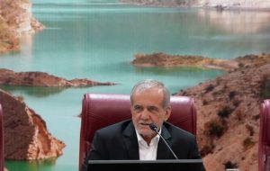 پزشکیان: مبنای گفت‌وگو با آمریکا سیاست‌های رهبر انقلاب است/ زیر بار زور نمی‌رویم