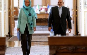 آماده ایم قانون مقابله با تحریم‌های آمریکا را احیا کنیم؛ براساس این قانون، رعایت تحریم ها علیه ایران از سوی شرکت های اروپایی ممنوع می شود