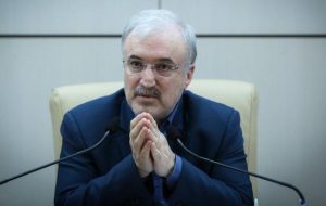 نمکی در واکنش به انتقادها از اظهارات رئیسی: همکارانم حق دارند نگران خیز جدید کرونا باشند/ اخیرا علاوه بر سفرها، شاهد برگزاری مراسم‌هایی بودیم که با پروتکل‌ها هم‌خوانی نداشت