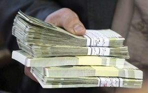 عیدی امسال کارگران، ۳.۸ تا ۵.۷ میلیون تومان/ آغاز پرداخت عیدی از بهمن ماه