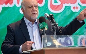 احتمال سهمیه‌بندی و افزایش قیمت بنزین در سال آینده؛ وزیر نفت: هر چیزی در این حوزه ممکن است