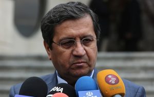 همتی: فرآیند پرداخت بدهی کرهجنوبی به ایران با یک میلیارد دلار آغاز میشود/ نوع پرداخت هم پول است که در اختیار بانکهای ما قرار میگیرد همتی: فرآیند پرداخت بدهی کرهجنوبی به ایران با یک میلیارد دلار آغاز میشود/ نوع پرداخت هم پول است که در اختیار بانکهای ما قرار میگیرد