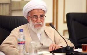 آیت‌الله جنتی: اگر برجام را آتش می‌زدیم امروز مایه دردسر نمی‌شد/ ترامپ مثل ببر فریاد می‌زند و مثل گربه می‌ترسد