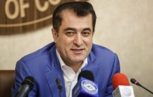 خلیل‌زاده: به هیچ بازیکنی اجازه جدایی از استقلال را نمی‌دهیم