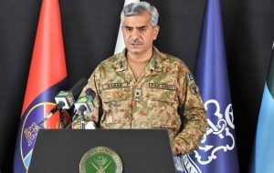 سخنگوی ارتش پاکستان: درباره مرزبانان ربوده شده با ایران در تماس هستیم