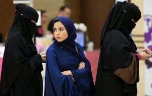 مصوبه هیات وزیران سعودی: زنان عربستانی از این پس می توانند بدون اجازه قیم مرد به سفر خارجی بروند