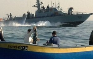 واکنش ائتلاف سعودی به انفجار در نزدیکی نفتکش یونانی: ما یک قایق بمب‌گذاری شده را منهدم کردیم که بر اثر این انفجار، کشتی تجاری آسیب دید