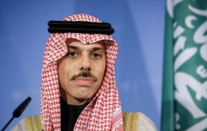 وزیر خارجه عربستان: در هر مذاکره بالقوه بین دولت بعدی آمریکا و ایران، ما هم باید باشیم